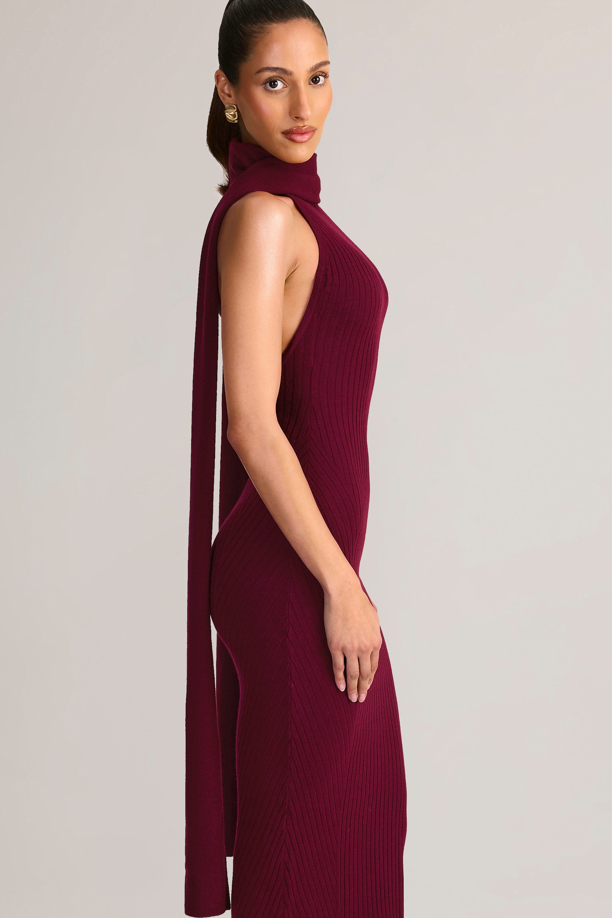 Rib-Knit Scarf-Detail Halterneck Maxi Dress in Wine