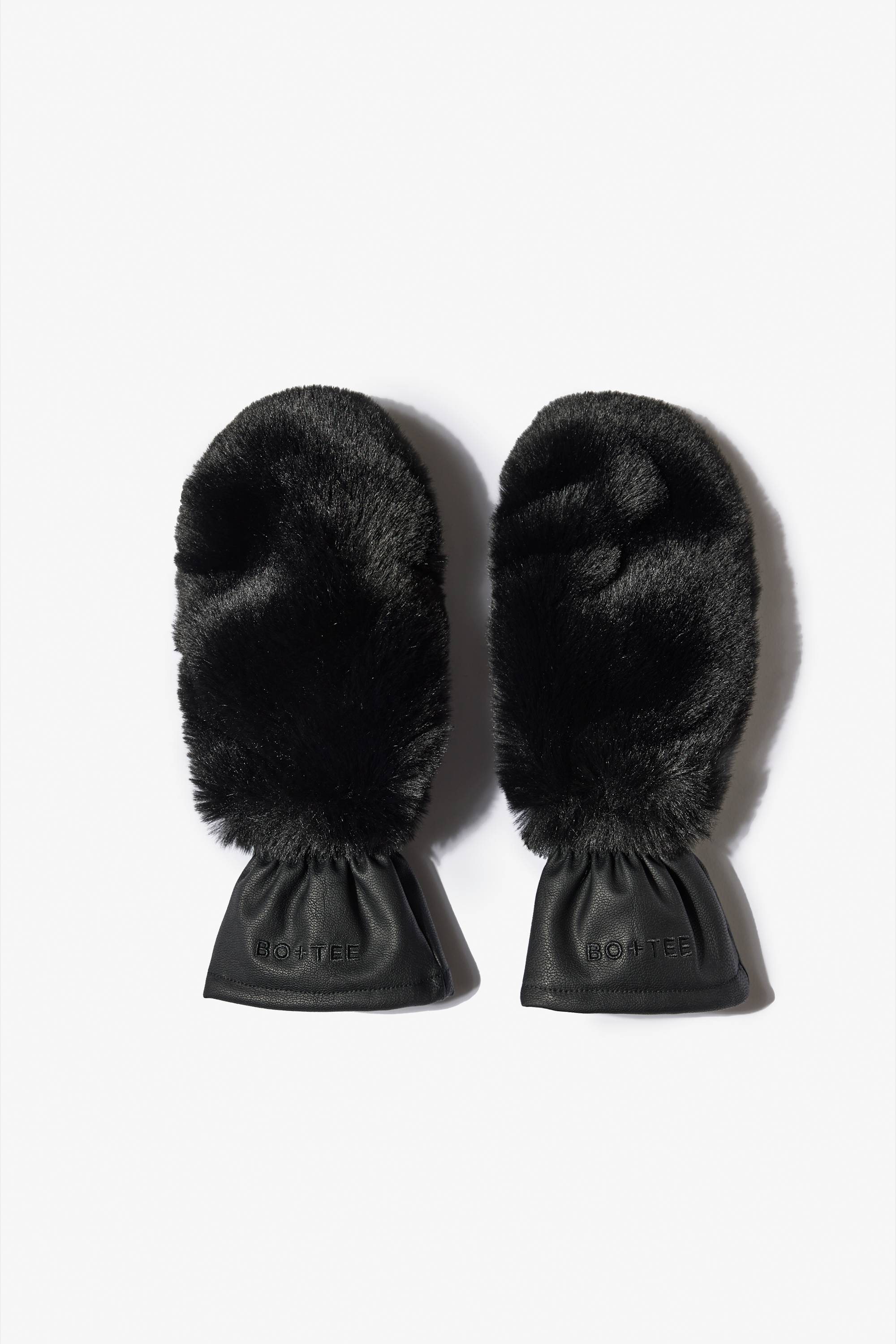 Faux-Fur Gloves in Black